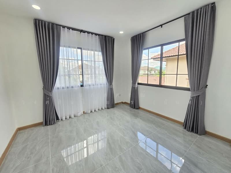 K.C. Garden Home, Bangkok, Nimit Mai Road, Sam Wa Tawan Ok, Khlong Sam Wa, Bangkok, 5 Bedrooms, 200 sqm, Single Detached House For Sale, by นภัสศรณ์ วงศ์สินไทยกร (นันท์), 500361265 - DDproperty.com