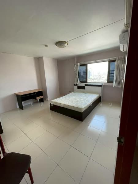 sathorn suit, Bangkok, Yan Nawa, Sathon, Bangkok, 2 Bedrooms, 67 sqm, Townhouse For Rent, by ณัฐพัชร์ โชติอัครสินทบ, 500361295 - DDproperty.com