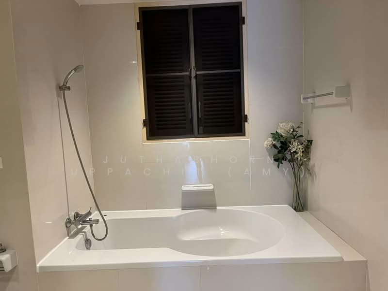 Amanta Ratchada, Bangkok, 77-88 Soi Ratchadaphisek 5, Ratchadaphisek Road, Din Daeng, Bangkok, 2 Bedrooms, 85 sqm, Condo For Rent, by Juthabhorn Uppachit (Amy), 500361304 - DDproperty.com