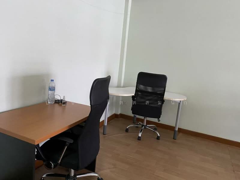 Townhouse 4 Beds, 300 sq m, suitable for residence or home office about 1.5 km walk from BTS Ari, Bangkok, พหลโยธิน, Samsen Nai, Phaya Thai, Bangkok, 4 Bedrooms, 300 sqm, Townhouse For Rent, by ปรีชา จิตต์สมนึก, 500361316 - DDproperty.com