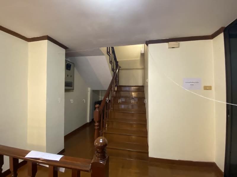 Townhouse 4 Beds, 300 sq m, suitable for residence or home office about 1.5 km walk from BTS Ari, Bangkok, พหลโยธิน, Samsen Nai, Phaya Thai, Bangkok, 4 Bedrooms, 300 sqm, Townhouse For Rent, by ปรีชา จิตต์สมนึก, 500361316 - DDproperty.com
