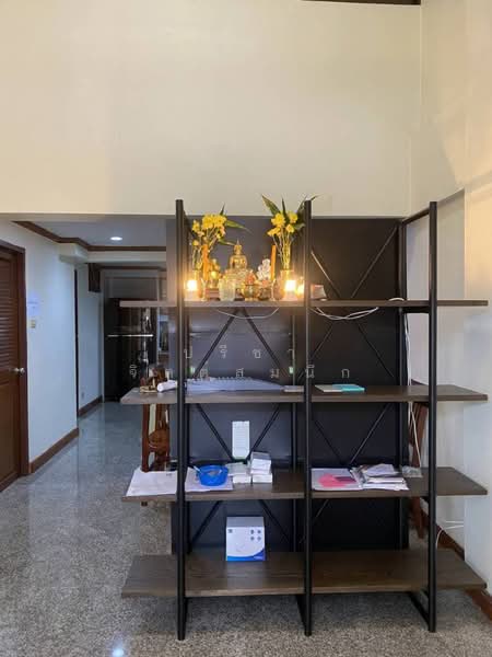 Townhouse 4 Beds, 300 sq m, suitable for residence or home office about 1.5 km walk from BTS Ari, Bangkok, พหลโยธิน, Samsen Nai, Phaya Thai, Bangkok, 4 Bedrooms, 300 sqm, Townhouse For Rent, by ปรีชา จิตต์สมนึก, 500361316 - DDproperty.com