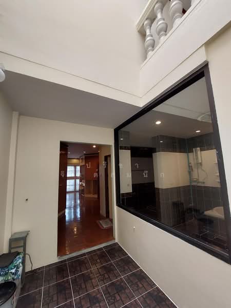 Townhouse 4 Beds, 300 sq m, suitable for residence or home office about 1.5 km walk from BTS Ari, Bangkok, พหลโยธิน, Samsen Nai, Phaya Thai, Bangkok, 4 Bedrooms, 300 sqm, Townhouse For Rent, by ปรีชา จิตต์สมนึก, 500361316 - DDproperty.com