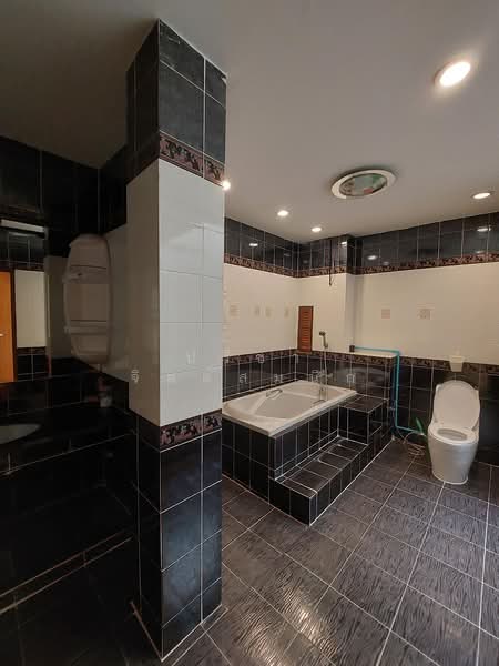 Townhouse 4 Beds, 300 sq m, suitable for residence or home office about 1.5 km walk from BTS Ari, Bangkok, พหลโยธิน, Samsen Nai, Phaya Thai, Bangkok, 4 Bedrooms, 300 sqm, Townhouse For Rent, by ปรีชา จิตต์สมนึก, 500361316 - DDproperty.com