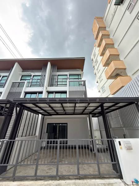 Cozy โชคชัย 4, กรุงเทพ, ลาดพร้าว, กรุงเทพ, 207 ตร.ม., ทาวน์เฮ้าส์ ให้เช่า, โดย ปรินทร์ญาดา ชิณโชติ, 500361336 - DDproperty.com