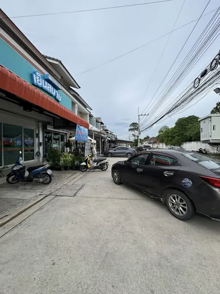 ให้เช่าอาคารพาณิชย์ใหม่ 2 ชั้นติดถนน ไร่กล้วย ศรีราชา, Chon Buri (Pattaya), Surasak, Si Racha, Chon Buri (Pattaya), , 85 sqm, Shophouse For Rent, by Dusit Saengfa, 500361337 - DDproperty.com