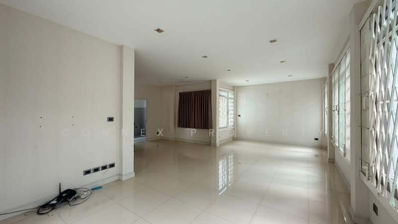 Perfect Place Phatthanakan-Srinakarin, Bangkok, 7/24 On Nut 80 Yaek 5, Prawet, Bangkok, 3 Bedrooms, 198 sqm, Single Detached House For Sale, by Connex Property, 500361339 - DDproperty.com