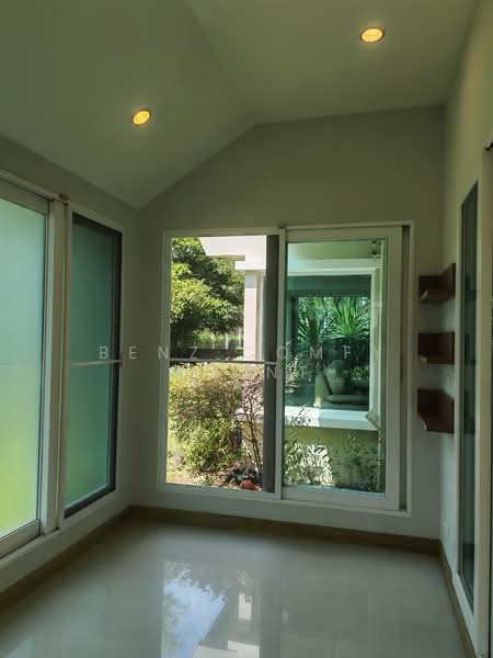 Laddarom Elegance Rama 5-2, Nonthaburi, Nakhon In Road, Bang Khun Kong, Bang Kruai, Nonthaburi, 3 Bedrooms, 350 sqm, Single Detached House For Sale, by Benz comfy agent, 500361378 - DDproperty.com