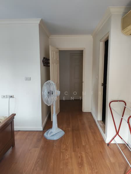 Lumpini Suite Ratchada-Rama 3, Bangkok, Soi Naradhiwat Rajanagarindra 30, Chong Nonsi, Yan Nawa, Bangkok, 3 Bedrooms, 109 sqm, Condo For Sale, by Benz comfy agent, 500361383 - DDproperty.com