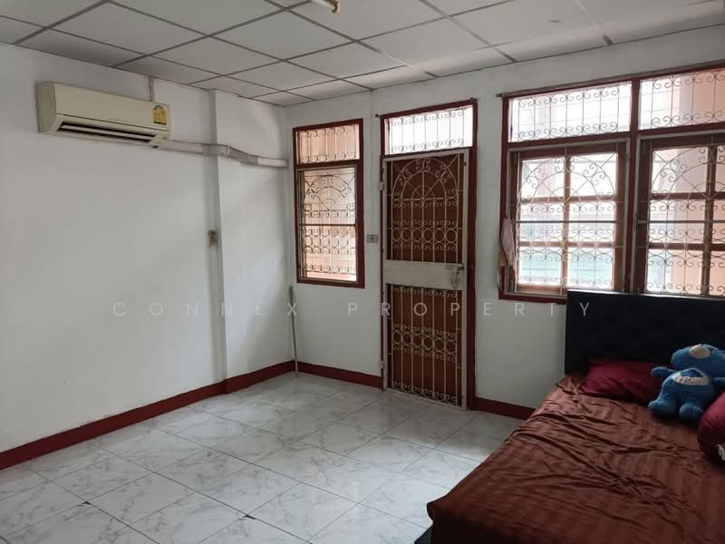 Baan Ranee 5 Kaset-Nawamin, Bangkok, 101 Sukhonthasawat Soi 1, Chorake Bua, Lat Phrao, Bangkok, 4 Bedrooms, 21 sqm, Townhouse For Sale, by Connex Property, 500361387 - DDproperty.com