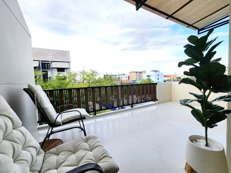 Areeya Mandarina Sukhumvit 77 : อารียา แมนดารีนา สุขุมวิท 77, กรุงเทพ, ถนนสุขุมวิท 77 (อ่อนนุช), สวนหลวง, กรุงเทพ, 250 ตร.ม., ทาวน์เฮ้าส์ ให้เช่า, โดย นัฐพงค์ มณีอัครเนตร, 500361407 - DDproperty.com