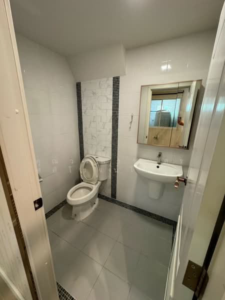The Verona Village Rama 9-New Krungthepkrita, Bangkok, Patthana Chonabot 3 Road, Khlong Song Ton Nun, Lat Krabang, Bangkok, 2 Bedrooms, 140 sqm, Townhouse For Rent, by คุณวรพรรษสร ศศิโรจน์โสภณ, 500361415 - DDproperty.com