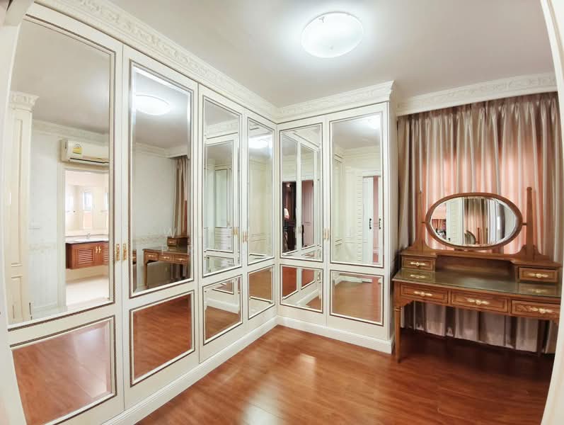 Urban Sathorn, Bangkok, Ratchaphruek Road, Bang Chak, Phasi Charoen, Bangkok, 3 Bedrooms, 250 sqm, Townhouse For Rent, by Wuthikorn Prasomsan, 500361423 - DDproperty.com