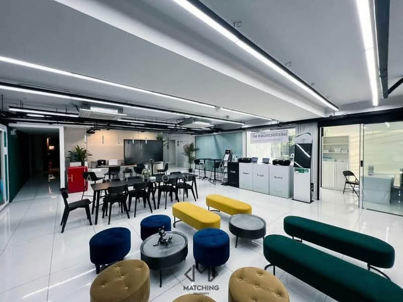 Office for Rent, Rama 9, 1,000 sq.m. (104 sq.m.), Bangkok, Huai Khwang, Bangkok, , 1,000 sqm, Office Space For Rent, by Tida phanthonglarptawee, 500361432 - DDproperty.com