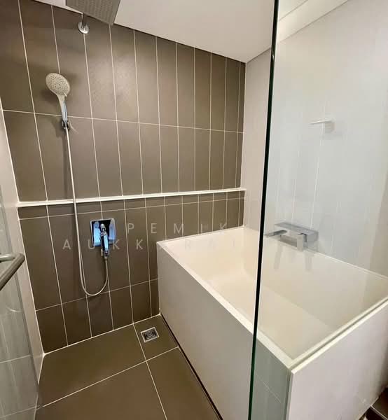 Ramada Plaza by Wyndham Bangkok Sukhumvit 48 : รามาดา พลาซ่า บาย วินด์แฮม แบงคอก สุขุมวิท 48, กรุงเทพ, 1448 359 ถ.สุขุมวิท, พระโขนง, คลองเตย, กรุงเทพ, 79 ตร.ม., คอนโด ขาย, โดย Pemika Aukkaraleekul, 500361577 - DDproperty.com