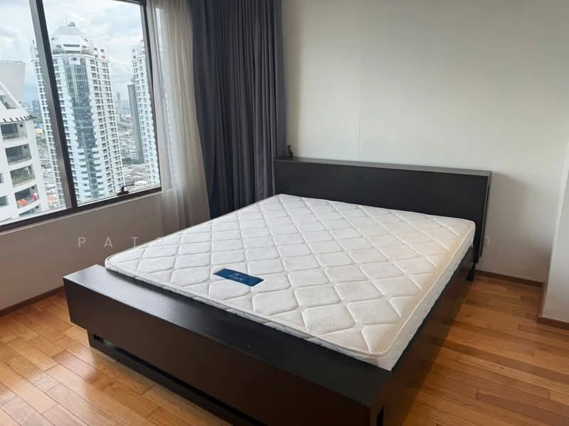 The Emporio Place, Bangkok, 93 Soi Sukhumvit 24, Sukhumvit Road, Khong Tan, Khlong Toei, Bangkok, 1 Bedroom, 47 sqm, Condo For Rent, by Patraporn Kansri, 500361587 - DDproperty.com
