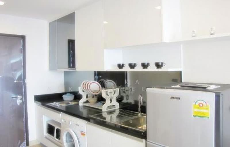 Sky Walk Residences, Bangkok, 1599 Sukhumvit Road, Phra Kanong Nua, Watthana, Bangkok, 1 Bedroom, 52 sqm, Condo For Sale, by Pemika Aukkaraleekul, 500361602 - DDproperty.com