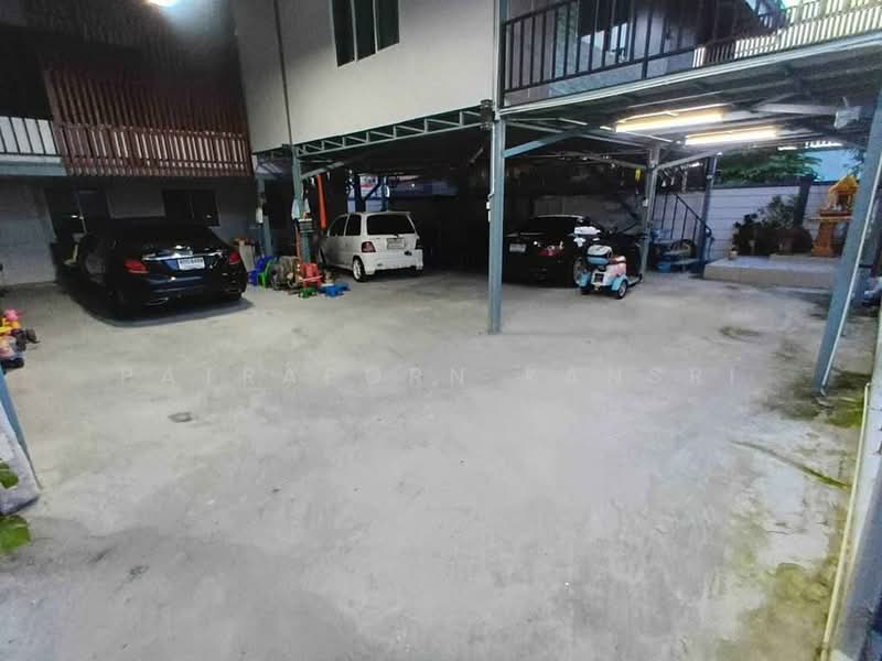 6-BR House, Bangkok, Khlong Song Ton Nun, Lat Krabang, Bangkok, 6 Bedrooms, 365 sqm, Single Detached House For Sale, by Patraporn Kansri, 500361611 - DDproperty.com