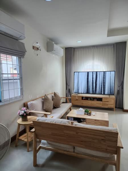 2-BR House, Bangkok, Bang Chak, Phra Khanong, Bangkok, 2 Bedrooms, 150 sqm, Single Detached House For Sale, by Pemika Aukkaraleekul, 500361637 - DDproperty.com