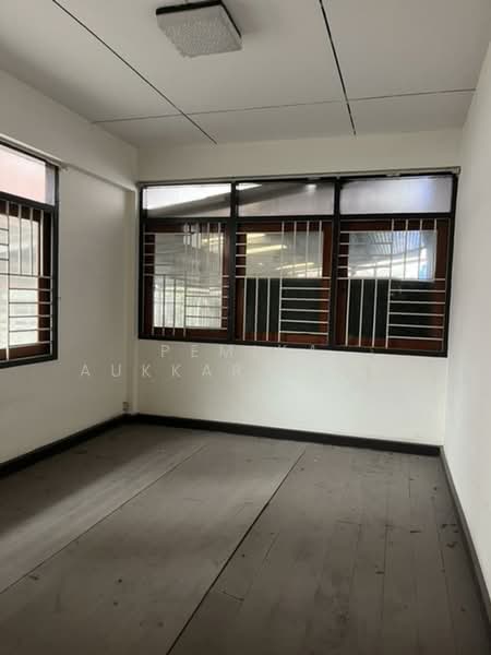 6-BR House, Bangkok, Wat Tha Pra, Bangkok Yai, Bangkok, 6 Bedrooms, 180 sqm, Single Detached House For Sale, by Pemika Aukkaraleekul, 500361683 - DDproperty.com
