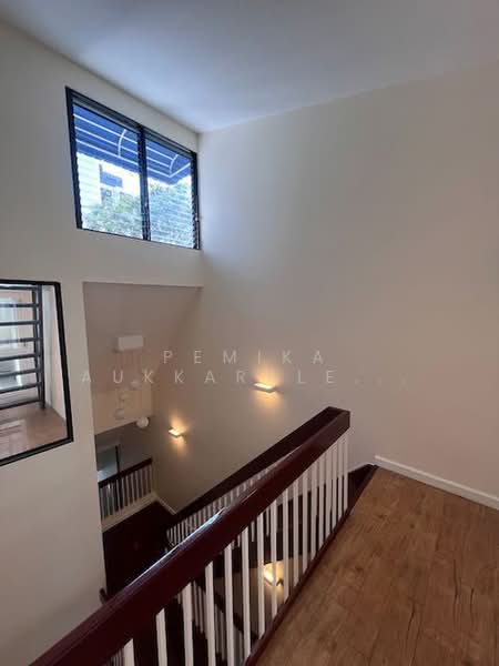 4-BR Townhouse, Bangkok, Khlong Tan Nua, Watthana, Bangkok, 4 Bedrooms, 286 sqm, Townhouse For Sale, by Pemika Aukkaraleekul, 500361770 - DDproperty.com