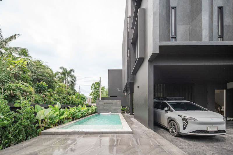 Pool Villa ให้เช่า ใกล้กาดฝรั่ง เพียง 5 นาที ค่าเช่า 130,000 บาท / เดือน รหัสทรัพย์ : No.14P011, Chiang Mai, Ban Waen, Hang Dong, Chiang Mai, 6 Bedrooms, 607 sqm, Single Detached House For Rent, by คุณกัน, 500361851 - DDproperty.com