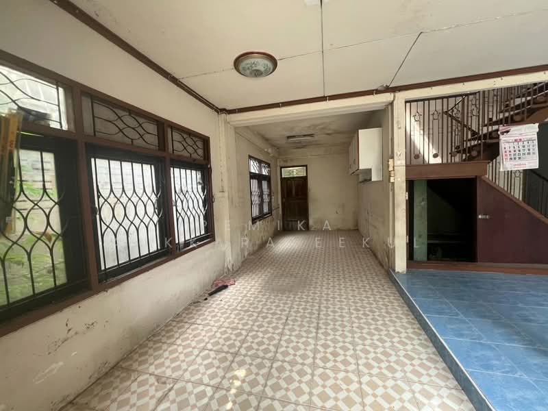 3-BR House, Bangkok, Samsen Nok, Huai Khwang, Bangkok, 3 Bedrooms, 150 sqm, Single Detached House For Sale, by Pemika Aukkaraleekul, 500361852 - DDproperty.com