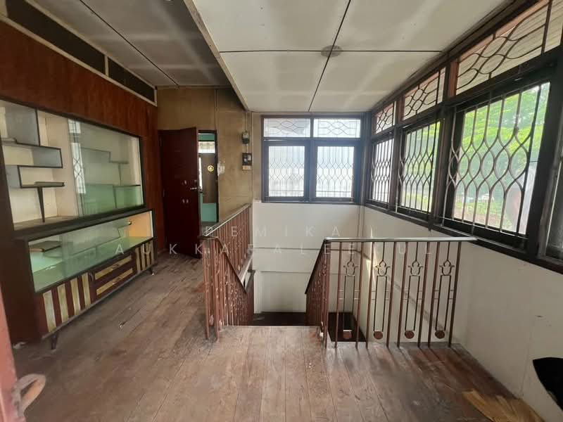 3-BR House, Bangkok, Samsen Nok, Huai Khwang, Bangkok, 3 Bedrooms, 150 sqm, Single Detached House For Sale, by Pemika Aukkaraleekul, 500361852 - DDproperty.com