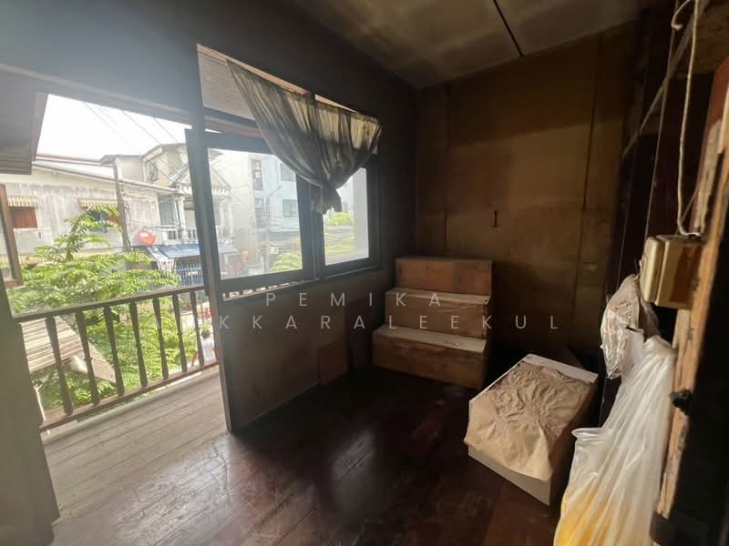 3-BR House, Bangkok, Samsen Nok, Huai Khwang, Bangkok, 3 Bedrooms, 150 sqm, Single Detached House For Sale, by Pemika Aukkaraleekul, 500361852 - DDproperty.com