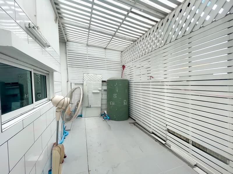 Town Plus X Ladprao, Bangkok, Khlong Chan, Bang Kapi, Bangkok, 2 Bedrooms, 195 sqm, Townhouse For Sale, by HOMEPLUS REALTY - คุณมิรา, 500361907 - DDproperty.com