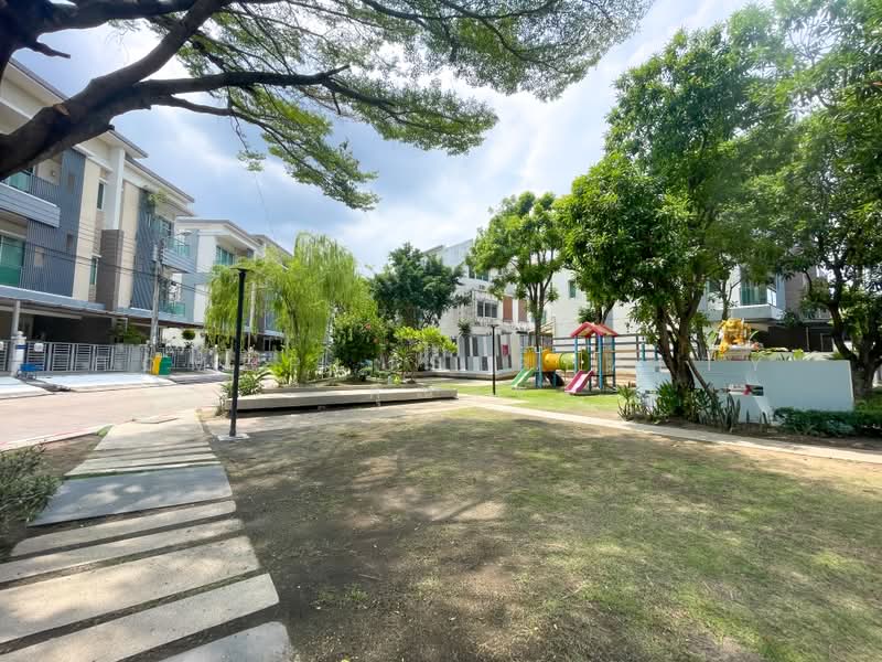 Town Plus X Ladprao : ทาวน์ พลัสเอ็กซ์ ลาดพร้าว, กรุงเทพ, คลองจั่น, บางกะปิ, กรุงเทพ, 195 ตร.ม., ทาวน์เฮ้าส์ ขาย, โดย HOMEPLUS REALTY - คุณมิรา, 500361907 - DDproperty.com