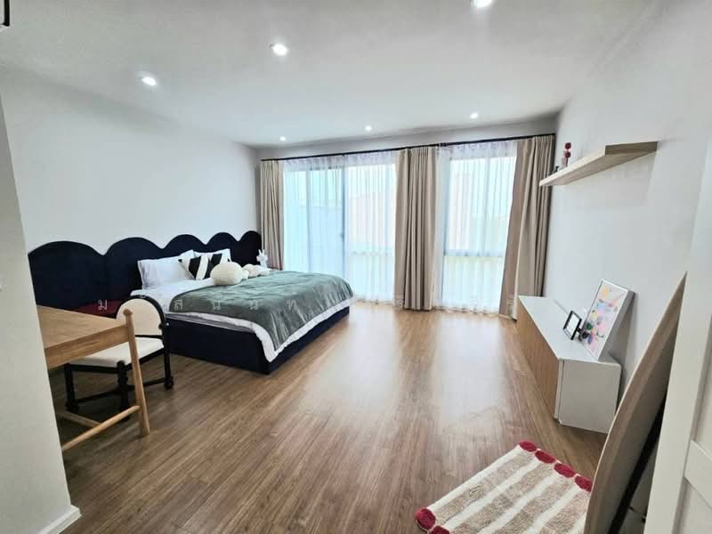 Baan Klang Muang Rama 9-Krungthep Kreetha, Bangkok, Soi Kanchanaphisek 23, Saphan Sung, Bangkok, 3 Bedrooms, 152 sqm, Townhouse For Sale, by มนัสนันท์ สิริรุจิรัตน์, 500361937 - DDproperty.com