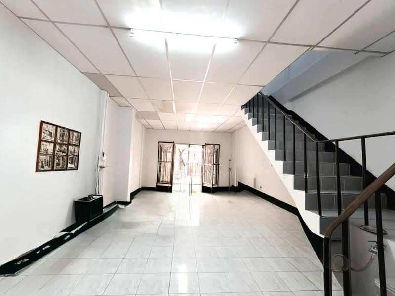 ทิพย์ทรายทอง1 ฉะเชิงเทรา, Chachoengsao, Khlong Na, Muang Chachoengsao, Chachoengsao, 2 Bedrooms, 100 sqm, Townhouse For Sale, by The Best Property อ๋อย, 500361968 - DDproperty.com