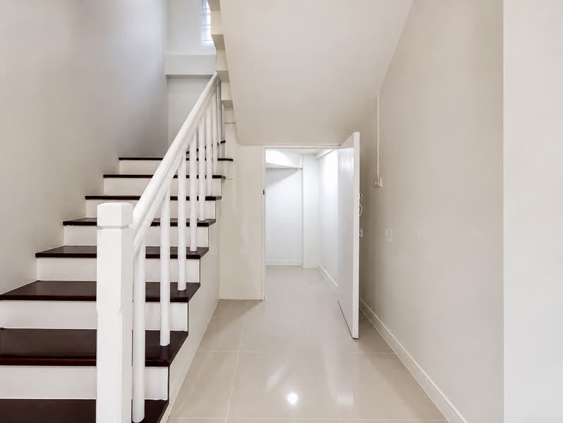 Baan Burirom Rangsit – Klong 4, Pathum Thani, 59 Moo 6, Lat Sawai, Lam Luk Ka, Pathum Thani, 3 Bedrooms, 148 sqm, Semi-Detached House (Twin House) For Sale, by ภัทรนัน อิศรางกูร ณ อยุธยา, 500361994 - DDproperty.com