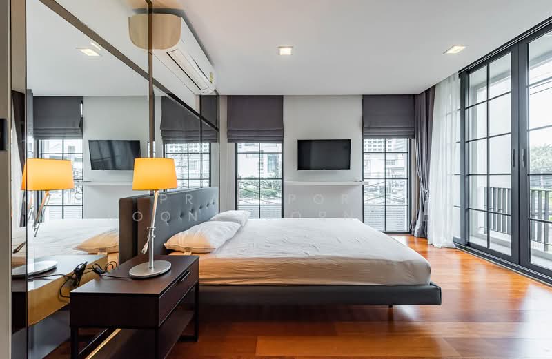 Quarter 31, Bangkok, 333 Soi Sukhumvit 31, Khlong Tan Nua, Watthana, Bangkok, 4 Bedrooms, 425 sqm, Townhouse For Sale, by Prapaporn Boonkajonkul, 500362011 - DDproperty.com