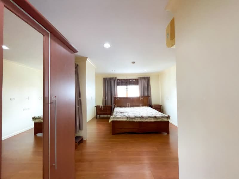 Lumpini Suite Ratchada-Rama 3, Bangkok, Soi Naradhiwat Rajanagarindra 30, Chong Nonsi, Yan Nawa, Bangkok, 3 Bedrooms, 109 sqm, Condo For Sale, by HOMEPLUS REALTY - คุณมิรา, 500362018 - DDproperty.com