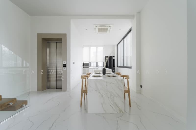 Newly Built 3BR Pet-Friendly House in Ekkamai, 360 SQM Luxury Living, Bangkok, Phra Kanong Nua, Watthana, Bangkok, 3 Bedrooms, 360 sqm, Single Detached House For Sale, by Fazwaz (Thailand) Co., Ltd., 500362028 - DDproperty.com