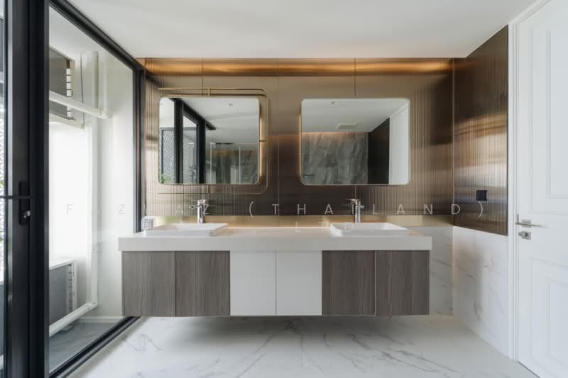 Newly Built 3BR Pet-Friendly House in Ekkamai, 360 SQM Luxury Living, Bangkok, Phra Kanong Nua, Watthana, Bangkok, 3 Bedrooms, 360 sqm, Single Detached House For Sale, by Fazwaz (Thailand) Co., Ltd., 500362028 - DDproperty.com