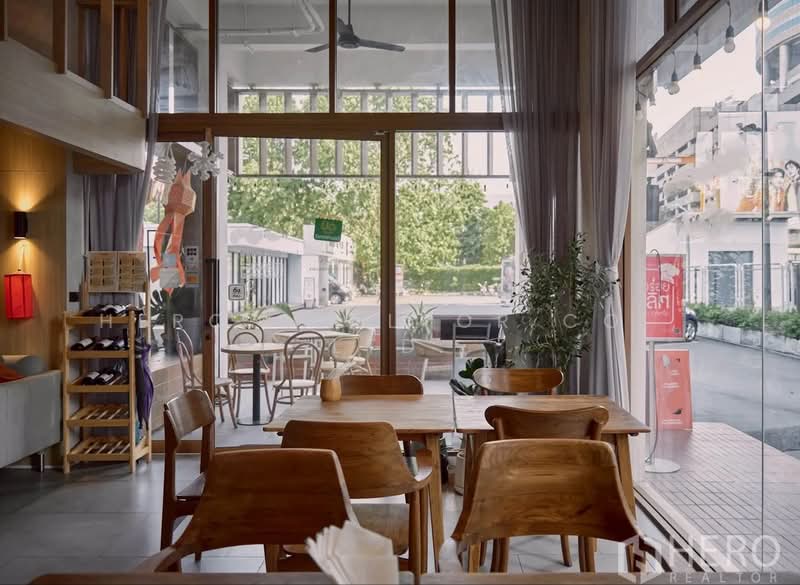 For Rent Retail Space 165 sq.m. BTS Phrom Phong Bangkok HRE00935, Bangkok, สุขุมวิท, Khlong Tan Nua, Watthana, Bangkok, , 165 sqm, Retail Space For Rent, by Hero Realtor Co., Ltd., 500362032 - DDproperty.com