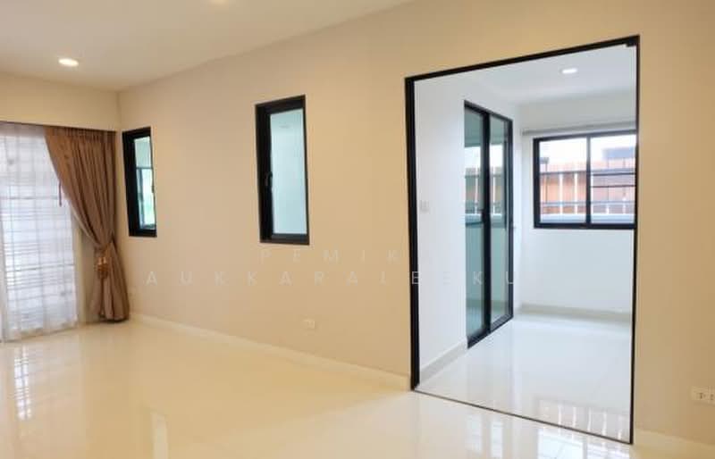 Baan Klang Muang Rama 2 – Bhuddhabucha, Bangkok, Phutthabucha Road, Bangmot, Chom Thong, Bangkok, 4 Bedrooms, 325 sqm, Townhouse For Sale, by Pemika Aukkaraleekul, 500362106 - DDproperty.com