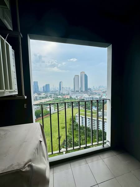 Chapter One ECO Ratchada-Huaikwang, Bangkok, Pracha Uthit Road, Huai Khwang, Bangkok, 1 Bedroom, 30 sqm, Condo For Sale, by HOME Real Estate Service, 500362136 - DDproperty.com
