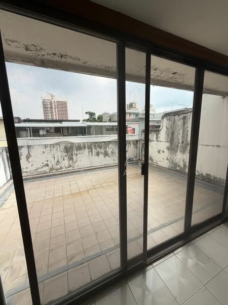 ทาวน์เฮ้าส์ 8-ห้องนอน, กรุงเทพ, คลองตันเหนือ, วัฒนา, กรุงเทพ, 800 ตร.ม., ทาวน์เฮ้าส์ ให้เช่า, โดย Boonraksa Sopak, 500362140 - DDproperty.com