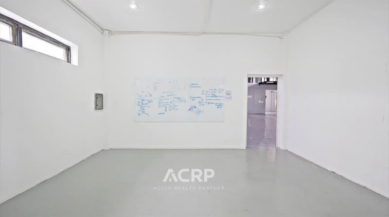Office Building + Warehouse for Sale in Sukhumvit 101. Land area 250 sq.w. Sale 34.9 MB, Bangkok, Bang Chak, Phra Khanong, Bangkok, , 870 sqm, Shophouse For Sale, by Acute Realty Partner Co.,Ltd., 500362142 - DDproperty.com