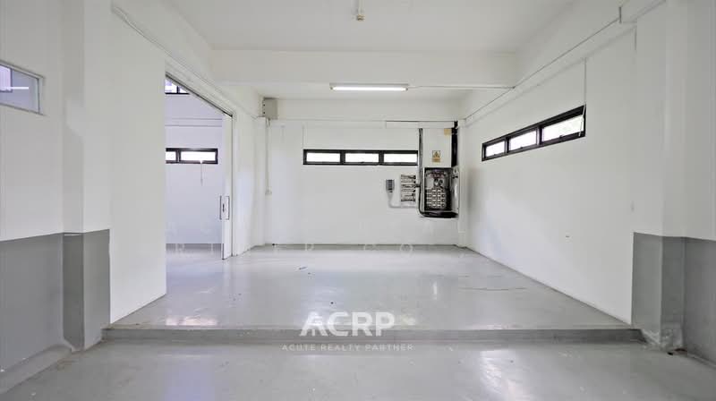 Office Building + Warehouse for Sale in Sukhumvit 101. Land area 250 sq.w. Sale 34.9 MB, Bangkok, Bang Chak, Phra Khanong, Bangkok, , 870 sqm, Shophouse For Sale, by Acute Realty Partner Co.,Ltd., 500362142 - DDproperty.com