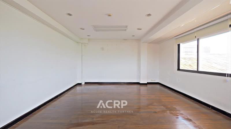 Office Building + Warehouse for Sale in Sukhumvit 101. Land area 250 sq.w. Sale 34.9 MB, Bangkok, Bang Chak, Phra Khanong, Bangkok, , 870 sqm, Shophouse For Sale, by Acute Realty Partner Co.,Ltd., 500362142 - DDproperty.com