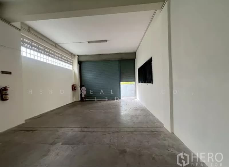 For Rent Warehouse 300 sq.m. near BTS Punnawithi, Bang Chak, Bangkok BRE24175, Bangkok, Bang Chak, Phra Khanong, Bangkok, , 300 sqm, Warehouse/Factory For Rent, by Hero Realtor Co., Ltd., 500362152 - DDproperty.com