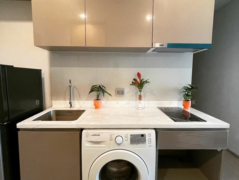 Life Sukhumvit 62, Bangkok, Soi Sukhumvit 62, Bang Chak, Phra Khanong, Bangkok, 2 Bedrooms, 50 sqm, Condo For Rent, by Boonraksa Sopak, 500362155 - DDproperty.com