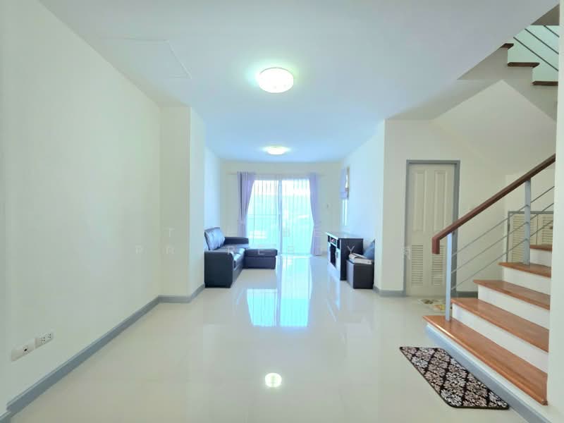 เดอะเซ็นทรัล 2/1 อัสสัมชัญ-ศรีราชา, Chon Buri (Pattaya), Surasak, Si Racha, Chon Buri (Pattaya), 3 Bedrooms, 100 sqm, Townhouse For Sale, by The Best Property สุ, 500362171 - DDproperty.com