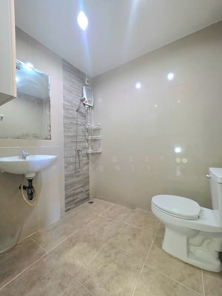 เดอะเซ็นทรัล 2/1 อัสสัมชัญ-ศรีราชา, Chon Buri (Pattaya), Surasak, Si Racha, Chon Buri (Pattaya), 3 Bedrooms, 100 sqm, Townhouse For Sale, by The Best Property สุ, 500362171 - DDproperty.com