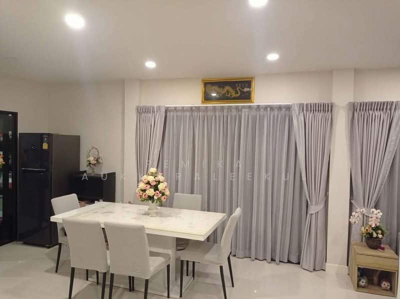 undefined, Bangkok, Praborommaharatchawang, Phra Nakhon, Bangkok, 4 Bedrooms, 196 sqm, Single Detached House For Sale, by Pemika Aukkaraleekul, 500362191 - DDproperty.com